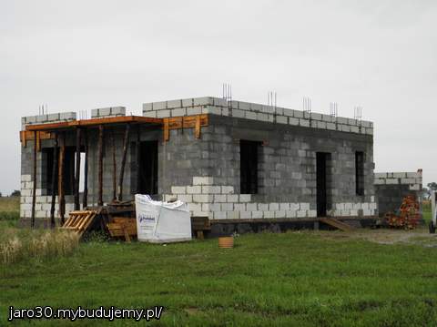 Strop i ścianka kolankowa