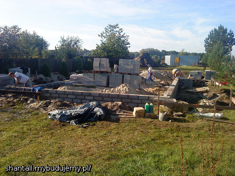 Ścian fundamentowych przybywa