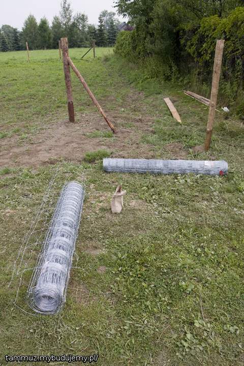 siatka lekko skrępowana