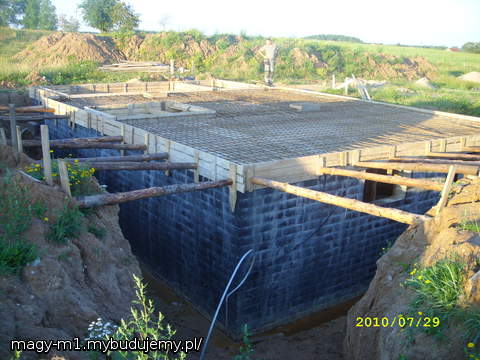 OKNA OD GARAZU I TYŁ Z PODPORKAMI