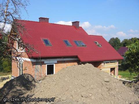  Tak bylo jeszcze w tym roku w czerwcu. A tak jest teraz. Dzialka jest bardzo...