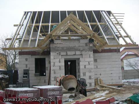 ....joj - dachówka jest naprawdę czerwona ?! ;)))