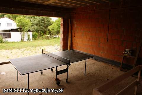 synek wsadził stół do garażu i teraz dupe mi truje