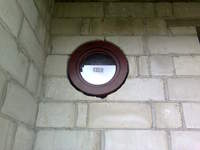 ulubione okienko, jedyne z drewna, kolor mahoń, uchylne, bez przeróbek, takie jak w projekcie ;)