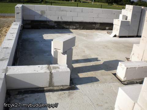 Wejście do składu opału