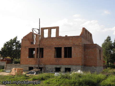 mury przygotowane  pod dach