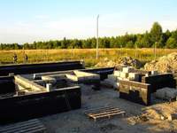 Izolacja przeciwwilgociowa ściany fundamentowej (2)