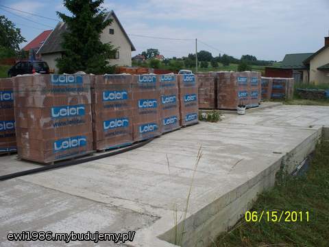 Fundamenty - Dom w piniach - zabudowa bliźniacza