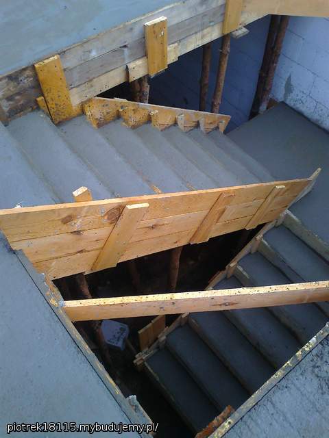 i schody też zalane