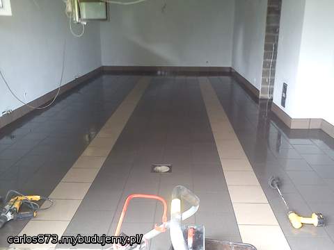 TYLKO POSPRZĄTAĆ I GARAŻ GOTOWY ;))