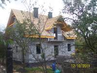 Jeszcze trochę i dach będzie gotowy