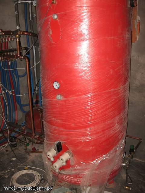 bufor, zasobnik, wymiennik, sprzęgło, wszystko w jednym, pojemność 750 litrów :)