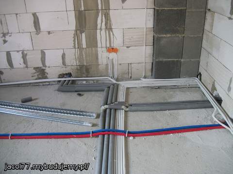 Instalacje co, woda i elektryczna