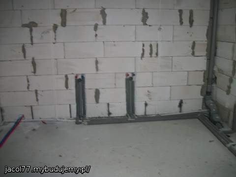 Łazienka góra,podejście pod geberit i umywalki