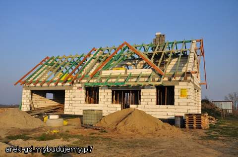 Komin pnie się do góry...