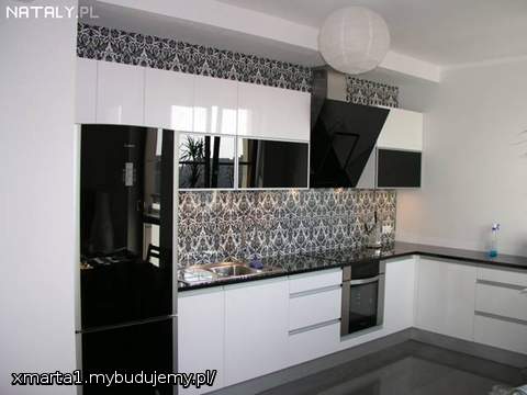 Biel czerń i wszelkie odcienie szarości..