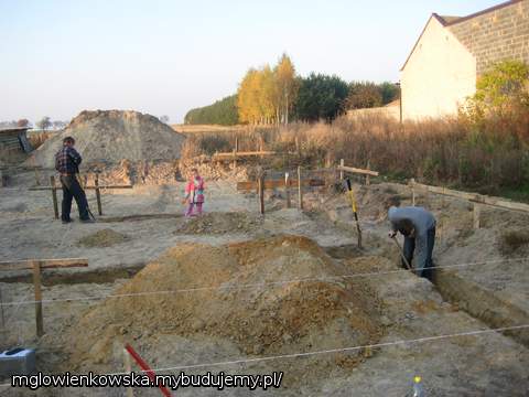 2listopad -już kopiemy - tak rodzinnie:)