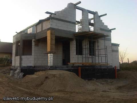 POczątek robót ciesielskich