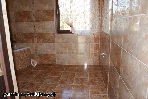 Czekamy na umywalke :(