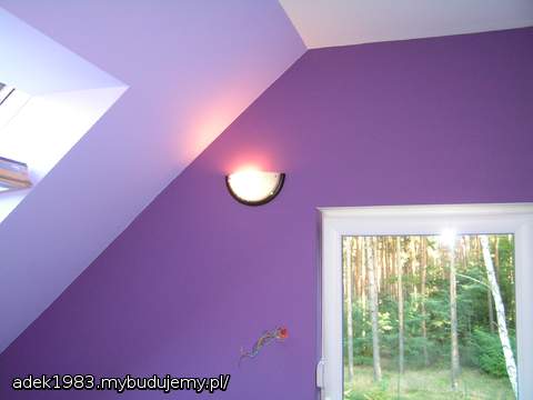 A taki kolor mamy w sypialni.