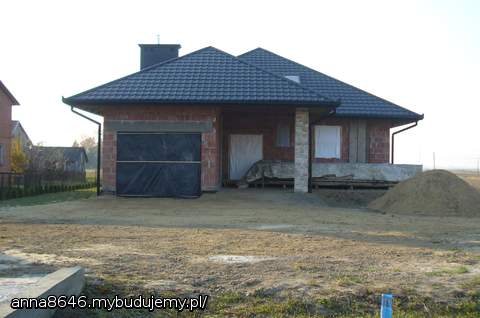 dom w surowym stanie