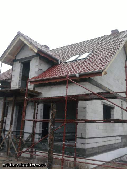 Przed nowym rokiem spodziewamy się okien do naszego domku.