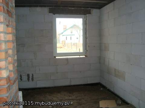 okno w łazience na parterze