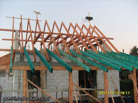 powiększone zadaszenie na taras