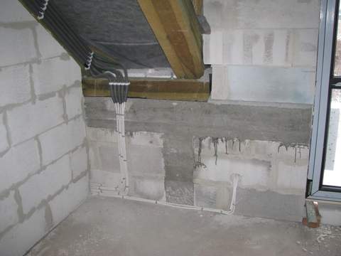 inny pokój na górze