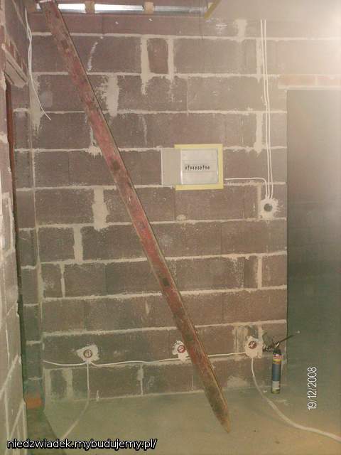 skrzynka na piętrze