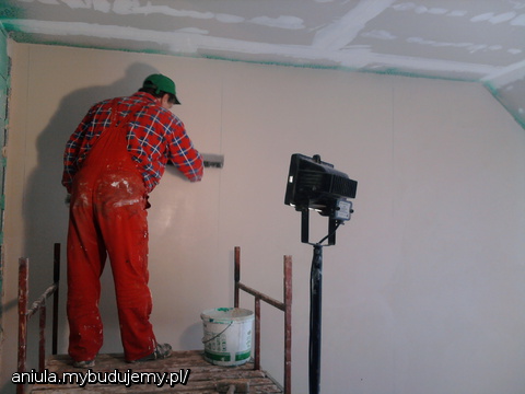 Majster we własnej osobie przy pracy.