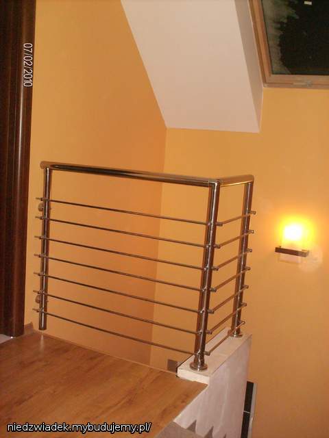 czekamy na wykończenie schodów