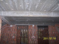 widok z salonu na jadalnię - z prawej wejście do kuchni