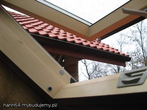 Widok z okna. Dachowego, oczywiście.