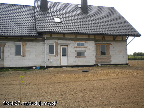 Domek plus skończona studnia( 40m)