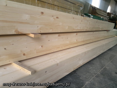 BSH GL24 lub GL28 
jakość przemysłowa lub wizualna 
Surowiec świerk , modrzew , sosna
