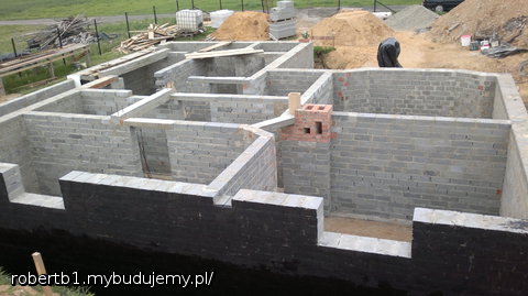 po zmianach w projekcie dom zyskał piwnice