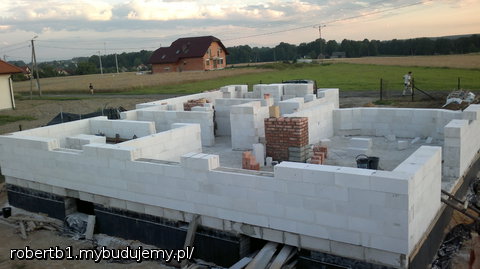 zmieniono też taras teraz jest na bocznej ścianie