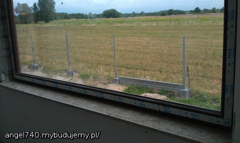 parapet na panoramicznym oknie