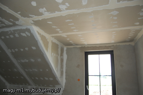 UKŁADANIE REGIPSÓW.SYPIALNIA