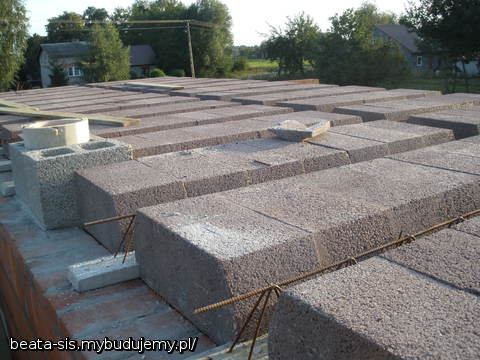 piąty dzień i już ułożony strop