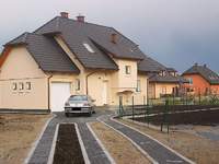 Budowa dopmu według projektu http://www.poprojekt.pl/projekt,chatka_puchatka,p,32,wszystkie.html