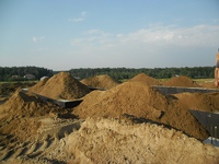 zasypywanie fundamentów sierpień 2012...