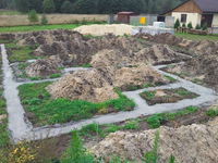 część fundamentów w ziemi