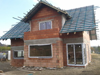 Okienka juz zamontowane :)