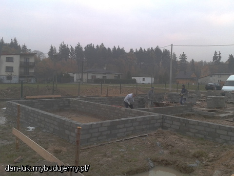 murowanie bloczków fundamentowych
