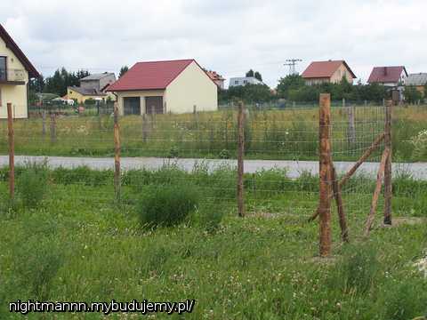 Ogrodzenie tymczasowe wykonane własnymi siłami w ilości 2 osób (Ja i Tato)