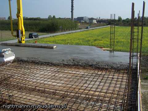 Zalewanie owego stropu.