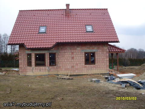 Budowa ruszyla..okienka wstawione