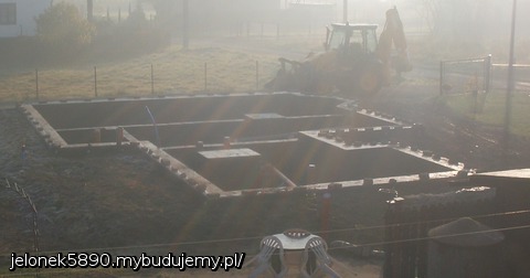 wypełnianie środka piaskiem